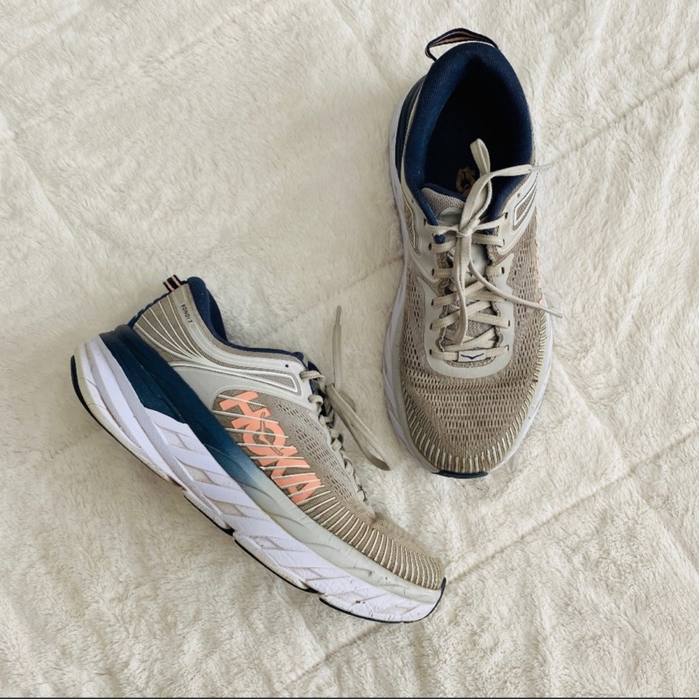 Hoka Women's Bondi 7 Road-Running Shoe - Size 10